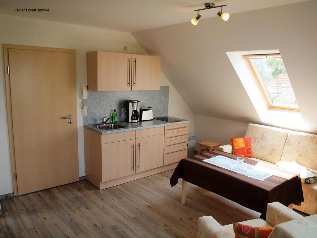 Ferienappartements Holger Plescher Ostseebad Kühlungsborn Rum bild